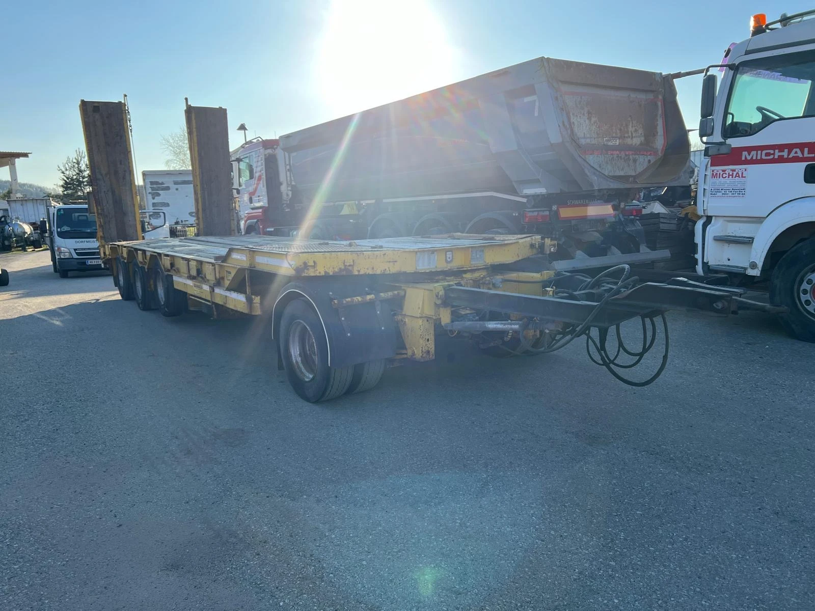   4-,  , 40-, , ,  | Mobile.bg   5