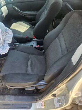 Toyota Avensis 2.0i АВТОМАТ, снимка 4