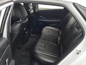 Hyundai Elantra 1.6 SMART, снимка 11