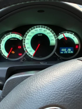 Toyota Corolla verso, снимка 8
