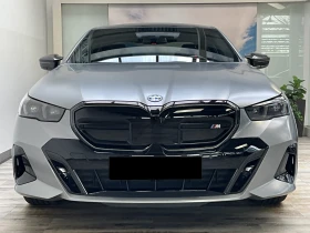     BMW i5 M60 xDrive Pro AHK B&W Carbon Panorama