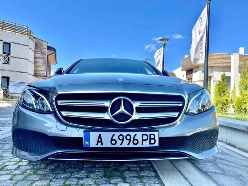 Mercedes-Benz E 220, снимка 2 - Автомобили и джипове - 47591747