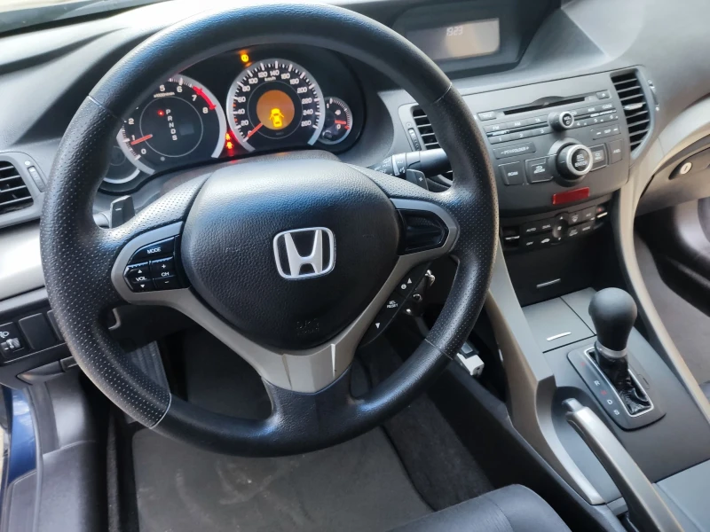 Honda Accord 2.0i AUTOMATIC, снимка 7 - Автомобили и джипове - 47818789