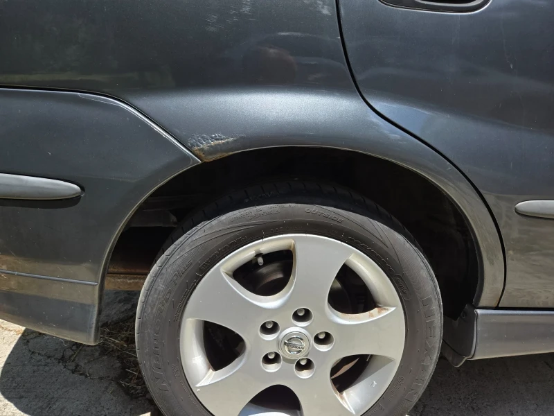 Nissan Almera tino, снимка 14 - Автомобили и джипове - 52032257