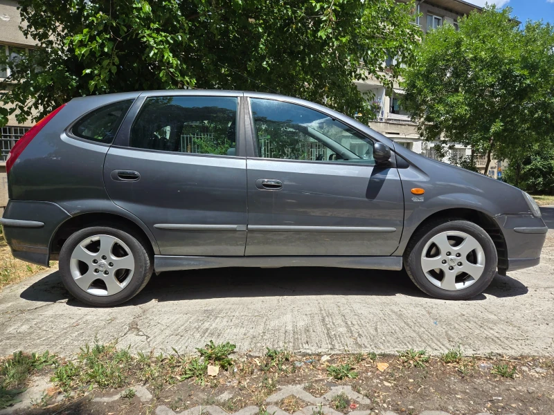 Nissan Almera tino, снимка 9 - Автомобили и джипове - 52032257