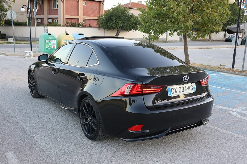 Lexus IS 300 IS300H F-Sport, снимка 4 - Автомобили и джипове - 52405464
