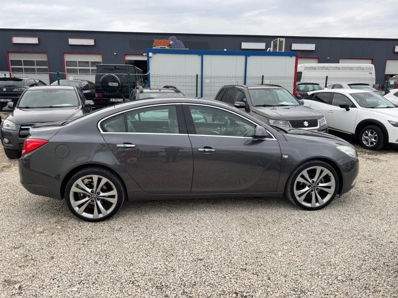 Opel Insignia 2.0CDTI, снимка 7 - Автомобили и джипове - 52308953
