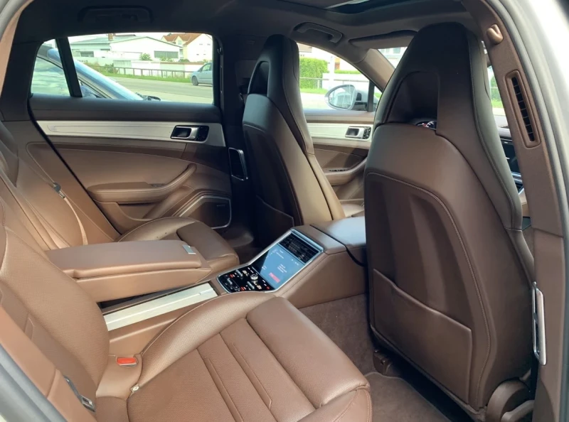 Porsche Panamera 4S, снимка 10 - Автомобили и джипове - 52627823