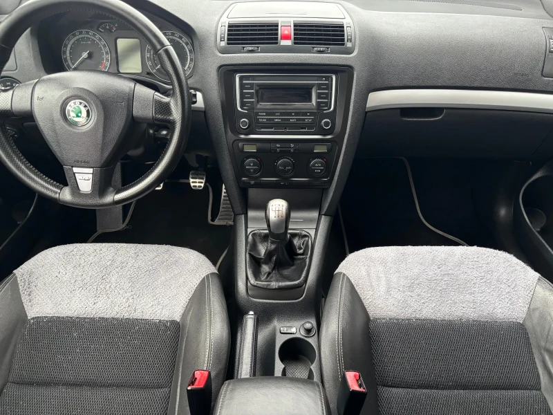 Skoda Octavia 2.0 TFSI VRS, снимка 10 - Автомобили и джипове - 52923601