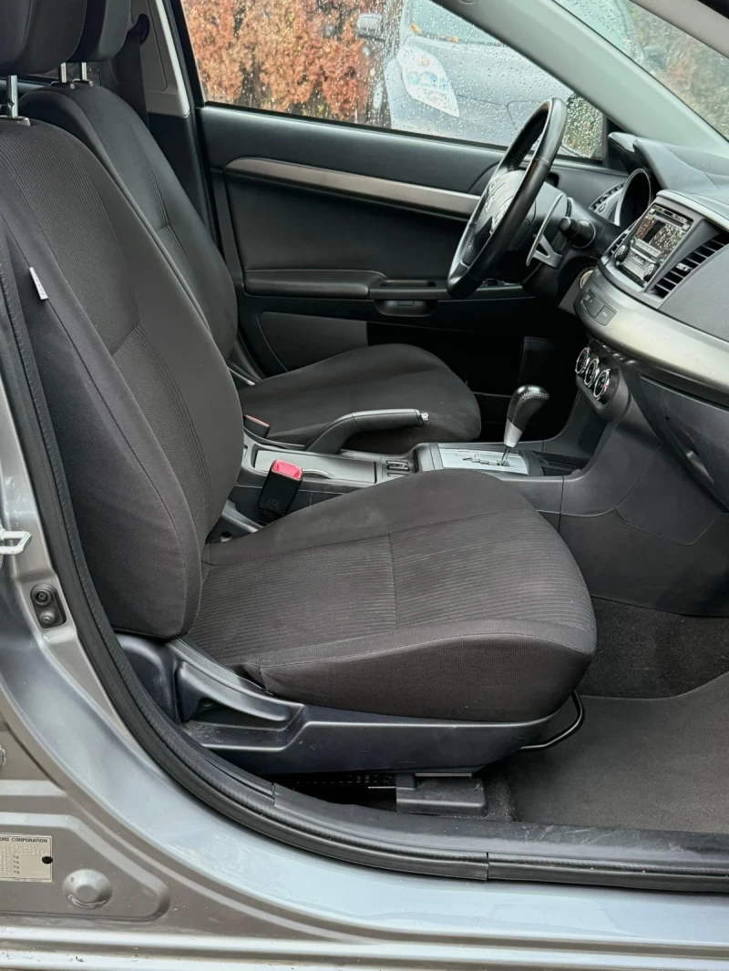 Mitsubishi Lancer 1.8 SwissStar Automat, снимка 5 - Автомобили и джипове - 53034975