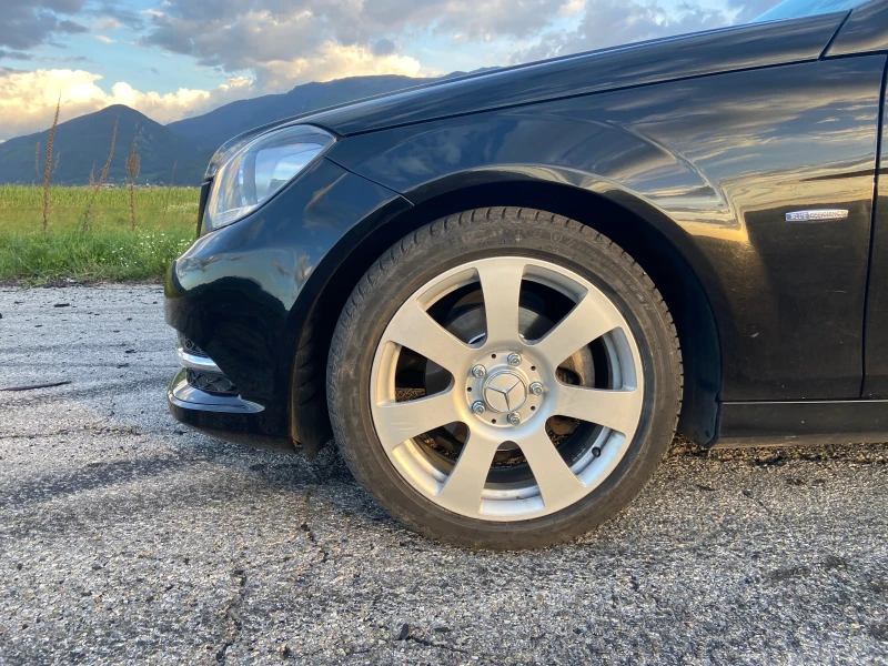Mercedes-Benz C 200, снимка 3 - Автомобили и джипове - 53156731