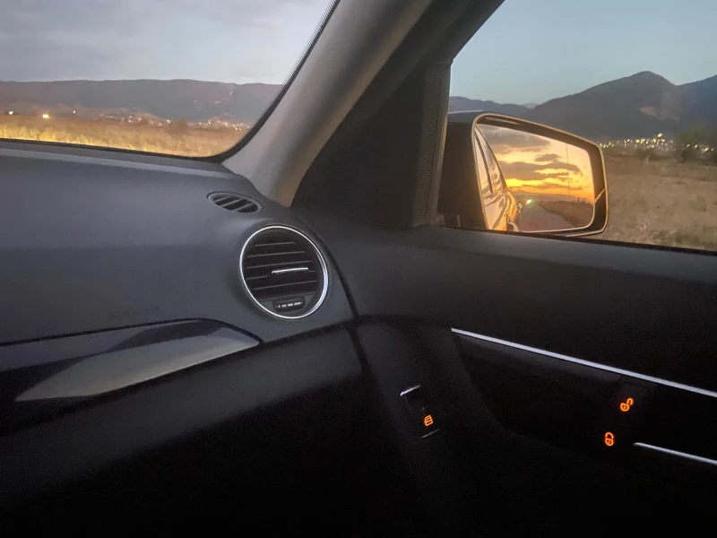 Mercedes-Benz C 200, снимка 12 - Автомобили и джипове - 53156731