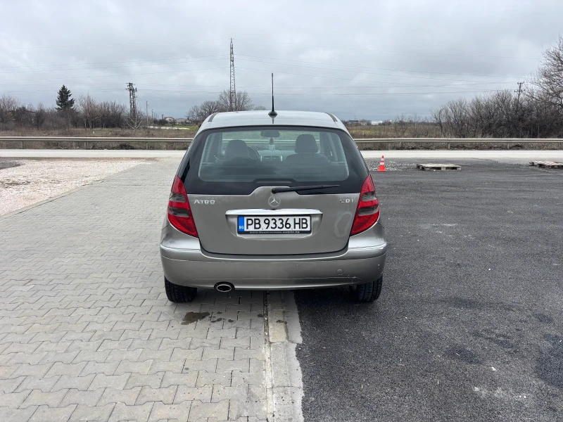 Mercedes-Benz A 180 Avantgarde, снимка 4 - Автомобили и джипове - 53432001