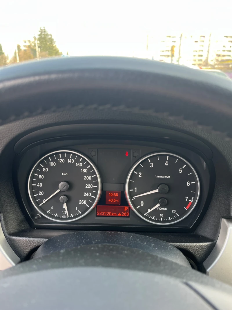 BMW 325 XI LPG, снимка 9 - Автомобили и джипове - 53535035