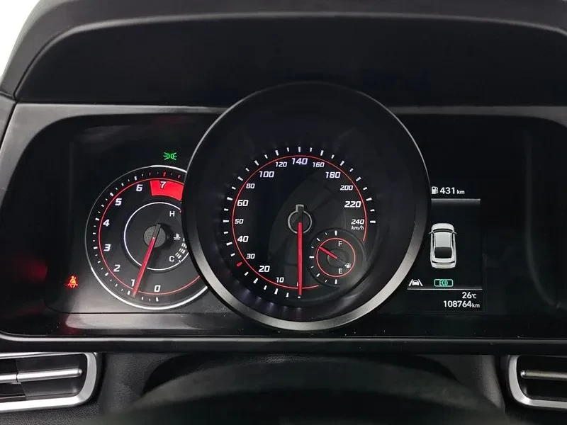 Hyundai Elantra 1.6 SMART, снимка 8 - Автомобили и джипове - 55217213