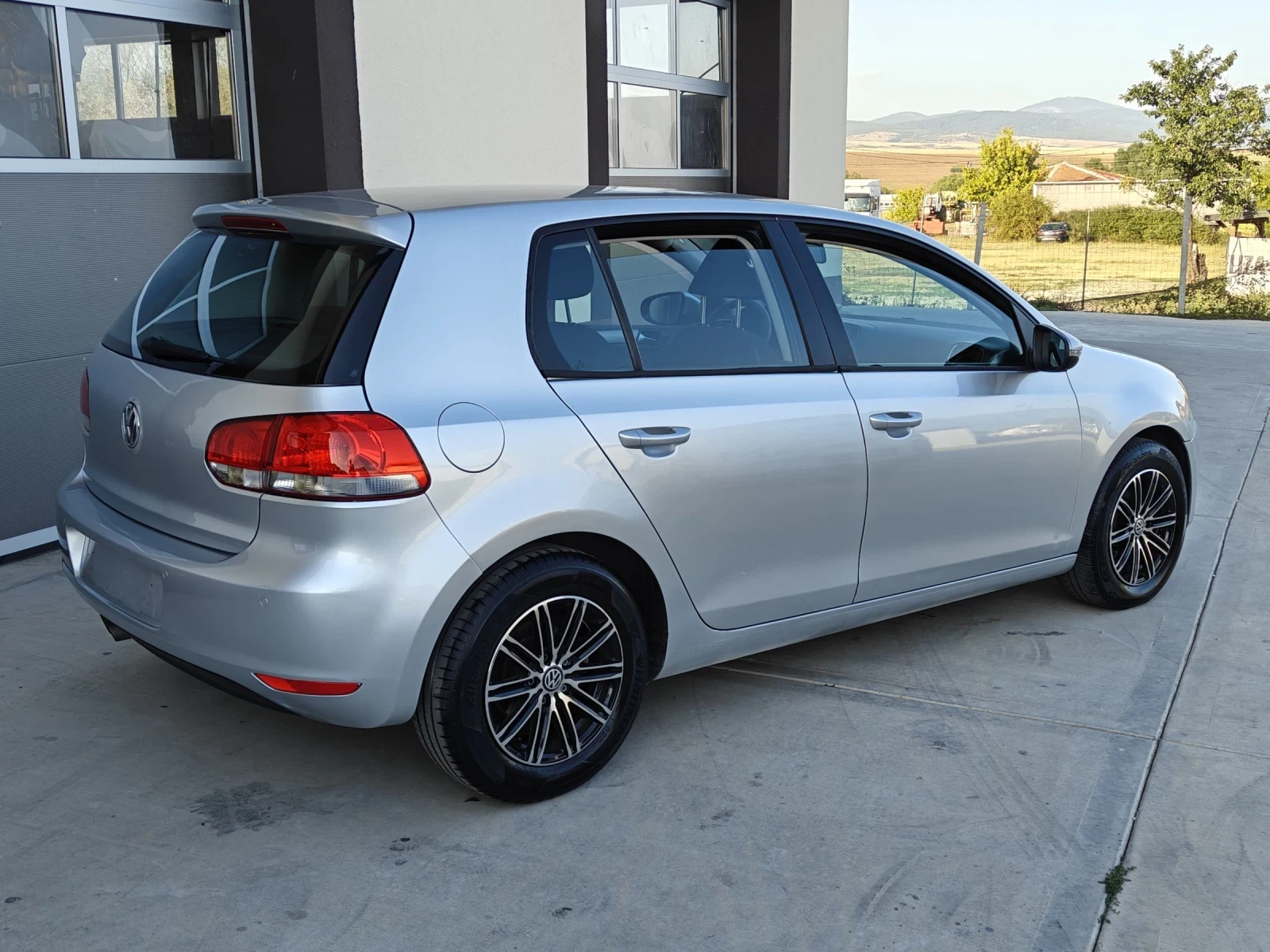 VW Golf 2.0/110кс - изображение 3