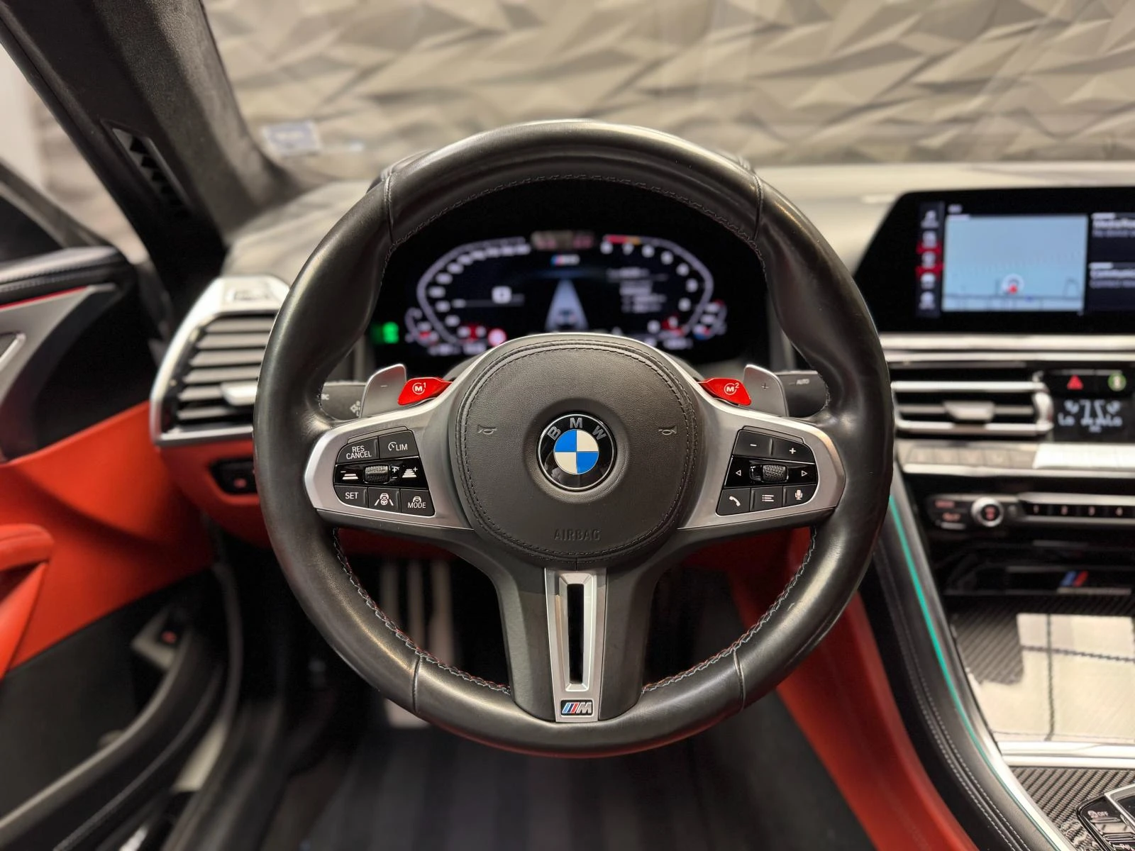 BMW M8 Competition Coupe* H&K* 360* Carbon* HuD* Ambient - изображение 6