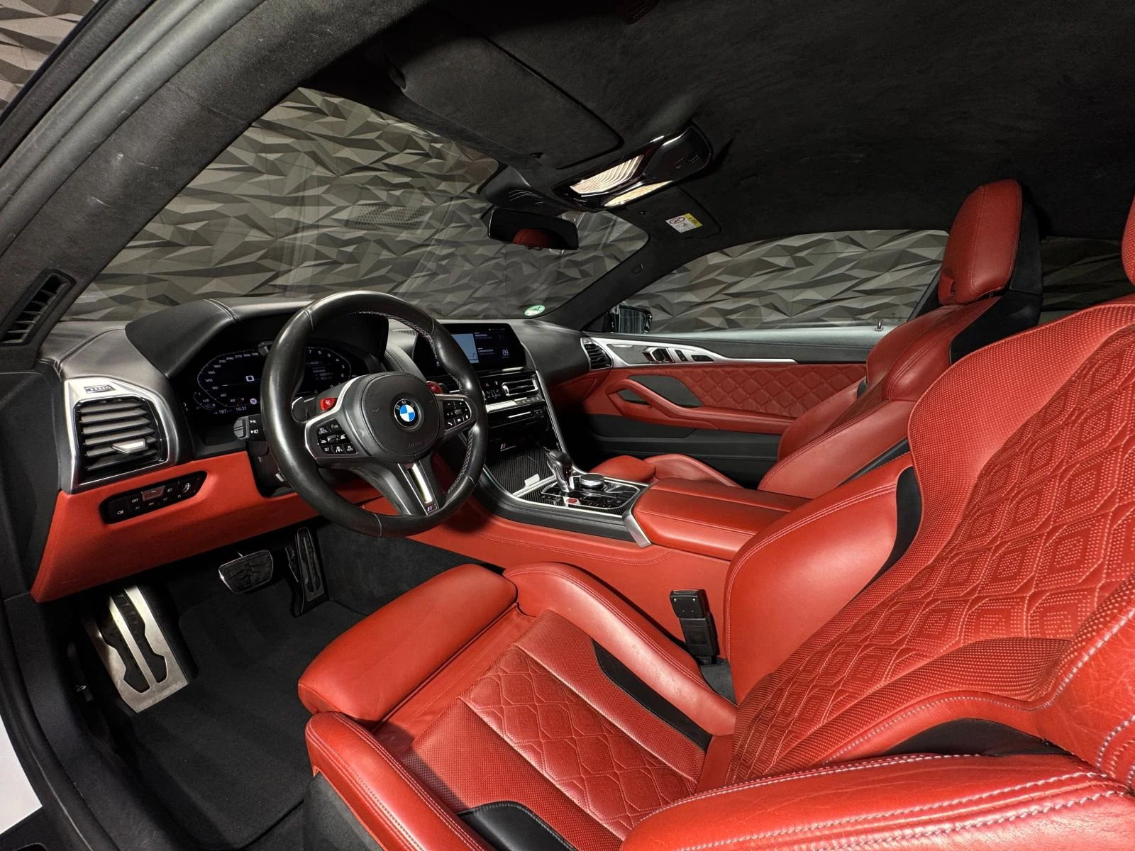 BMW M8 Competition Coupe* H&K* 360* Carbon* HuD* Ambient - изображение 7