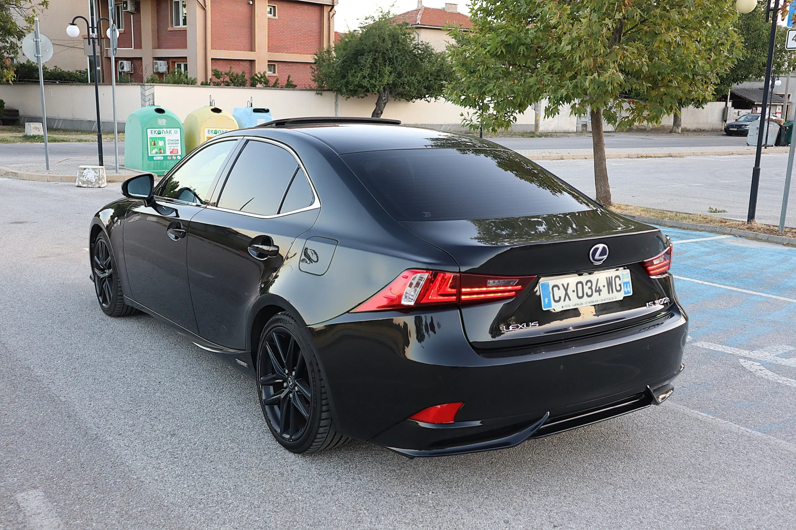 Lexus IS 300 IS300H F-Sport - изображение 3