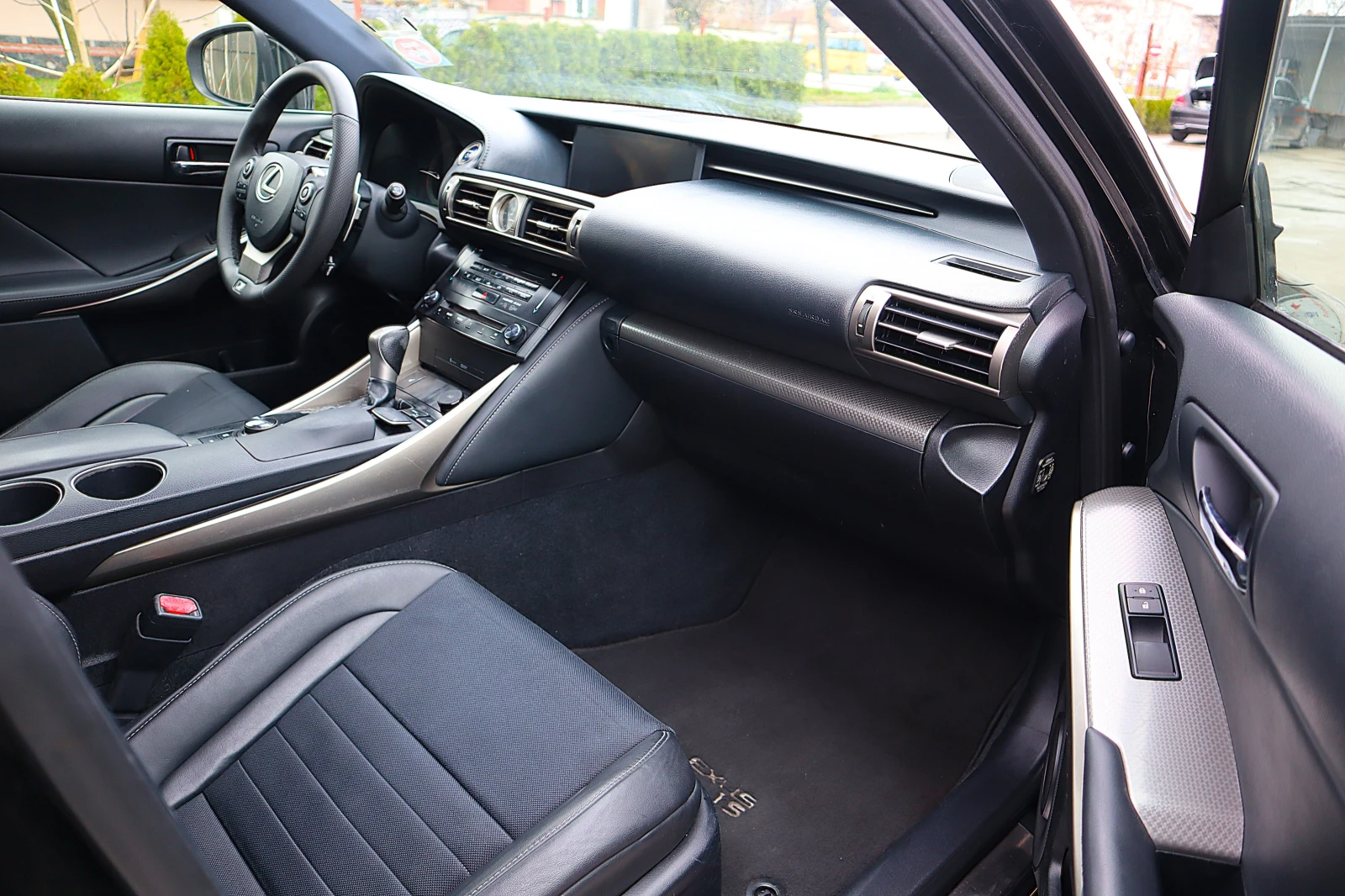 Lexus IS 300 IS300H F-Sport | Mobile.bg   12