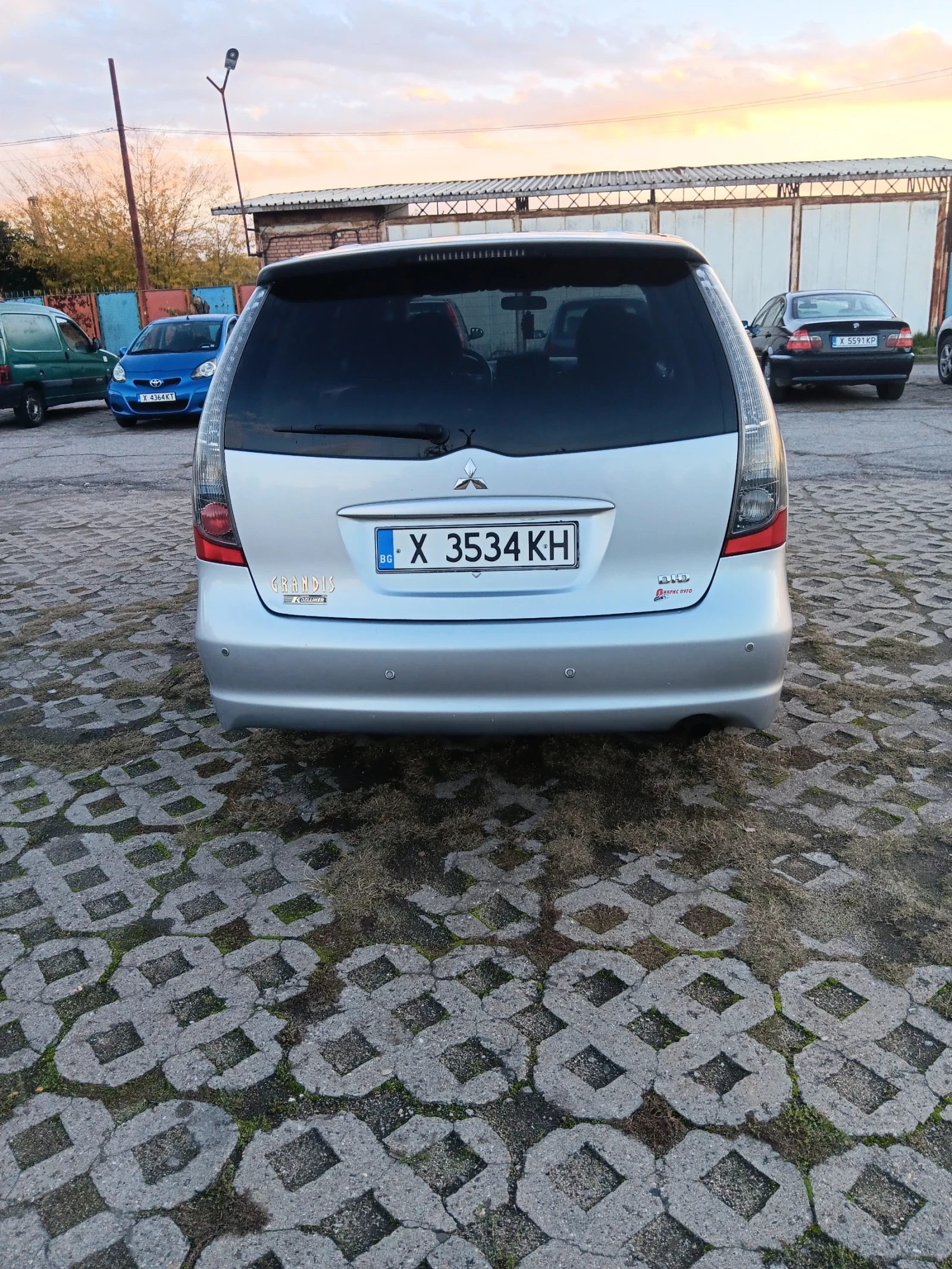 Mitsubishi Grandis | Mobile.bg — изображение 4