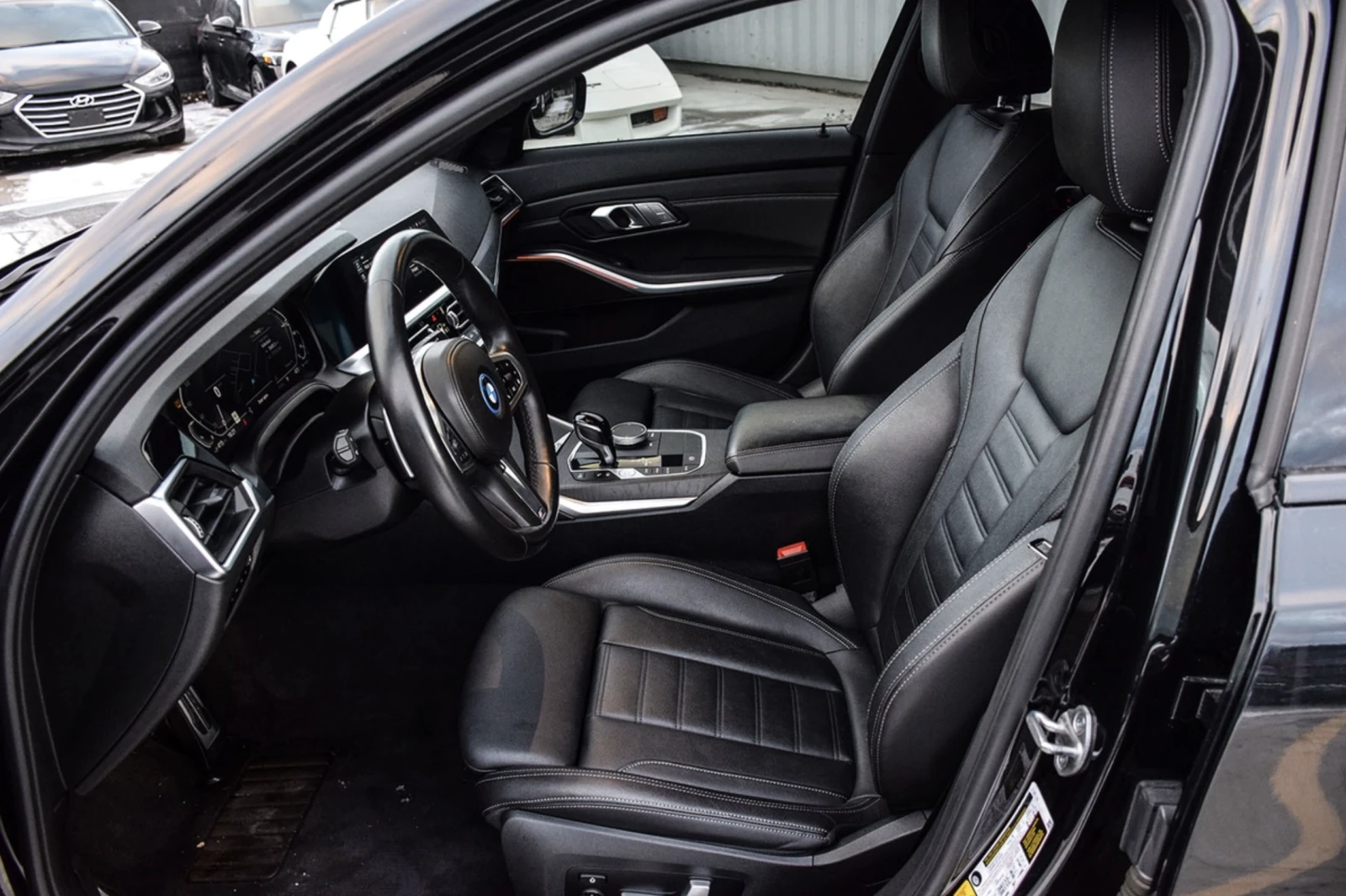 BMW 330 2022 BMW 3 Series 330e xDrive M Sport - изображение 7