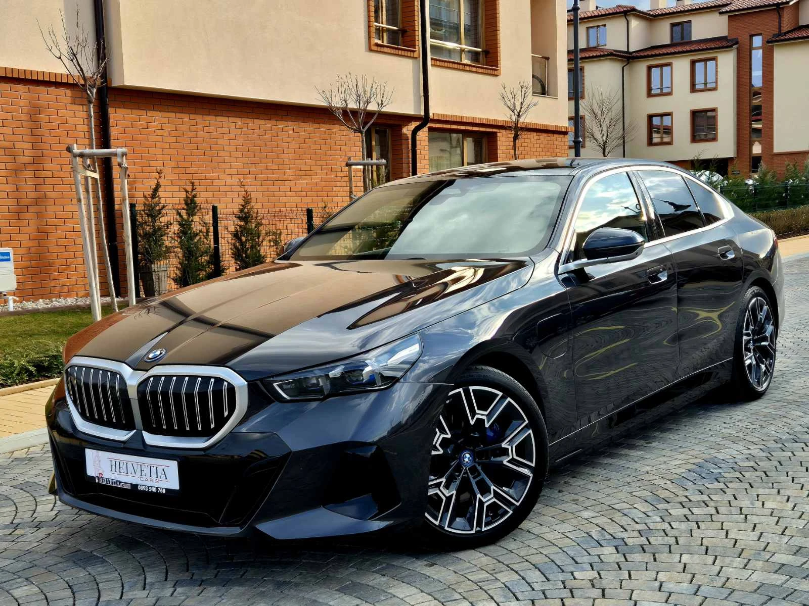 BMW 550 * ГАРАНЦИОНЕН* М-SPORT* xDrive* FULL