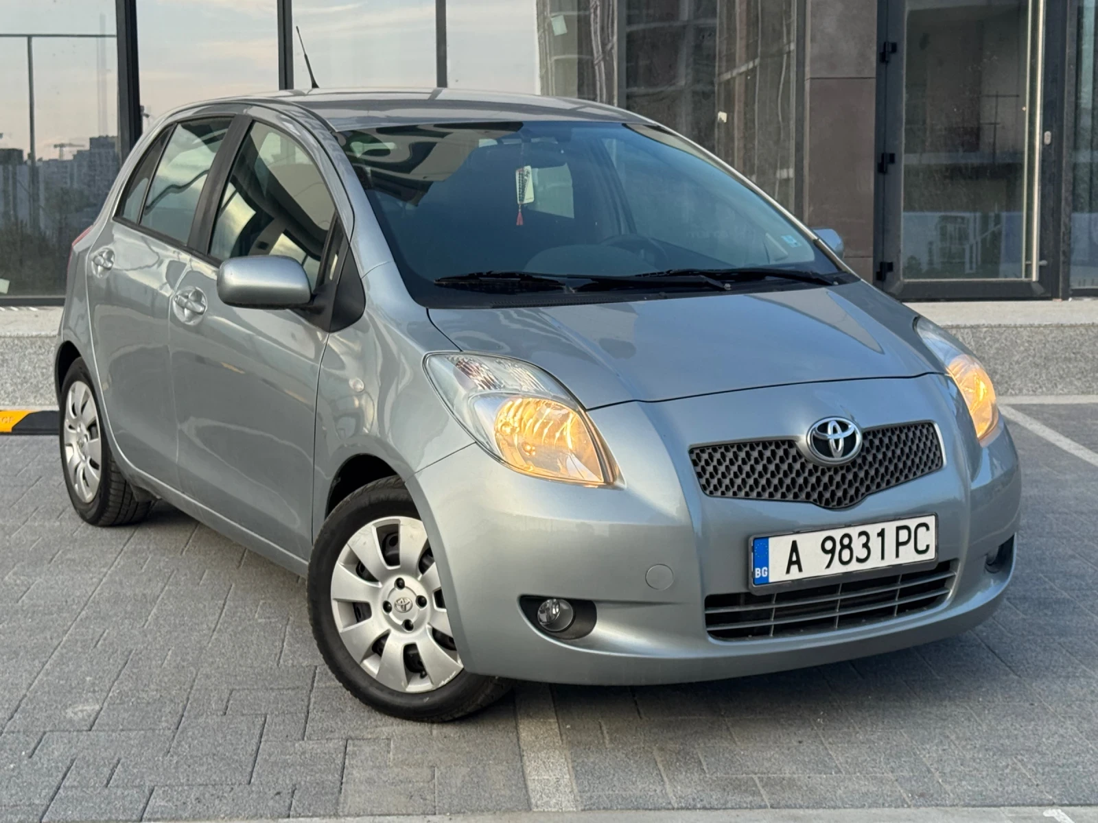 Toyota Yaris Автомат