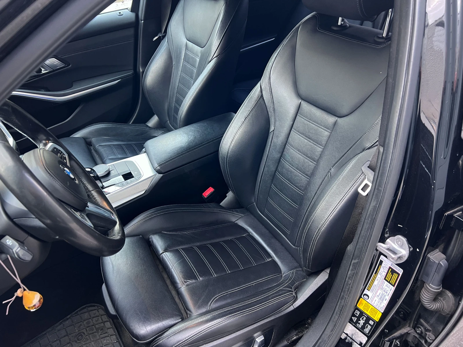 BMW 330 M-Sport, снимка 11 - Автомобили и джипове - 53699659