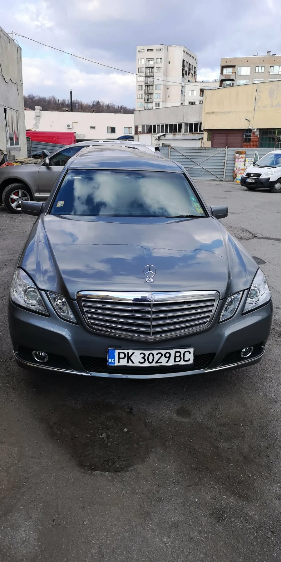 Mercedes-Benz E 250 W212 - Средна база 