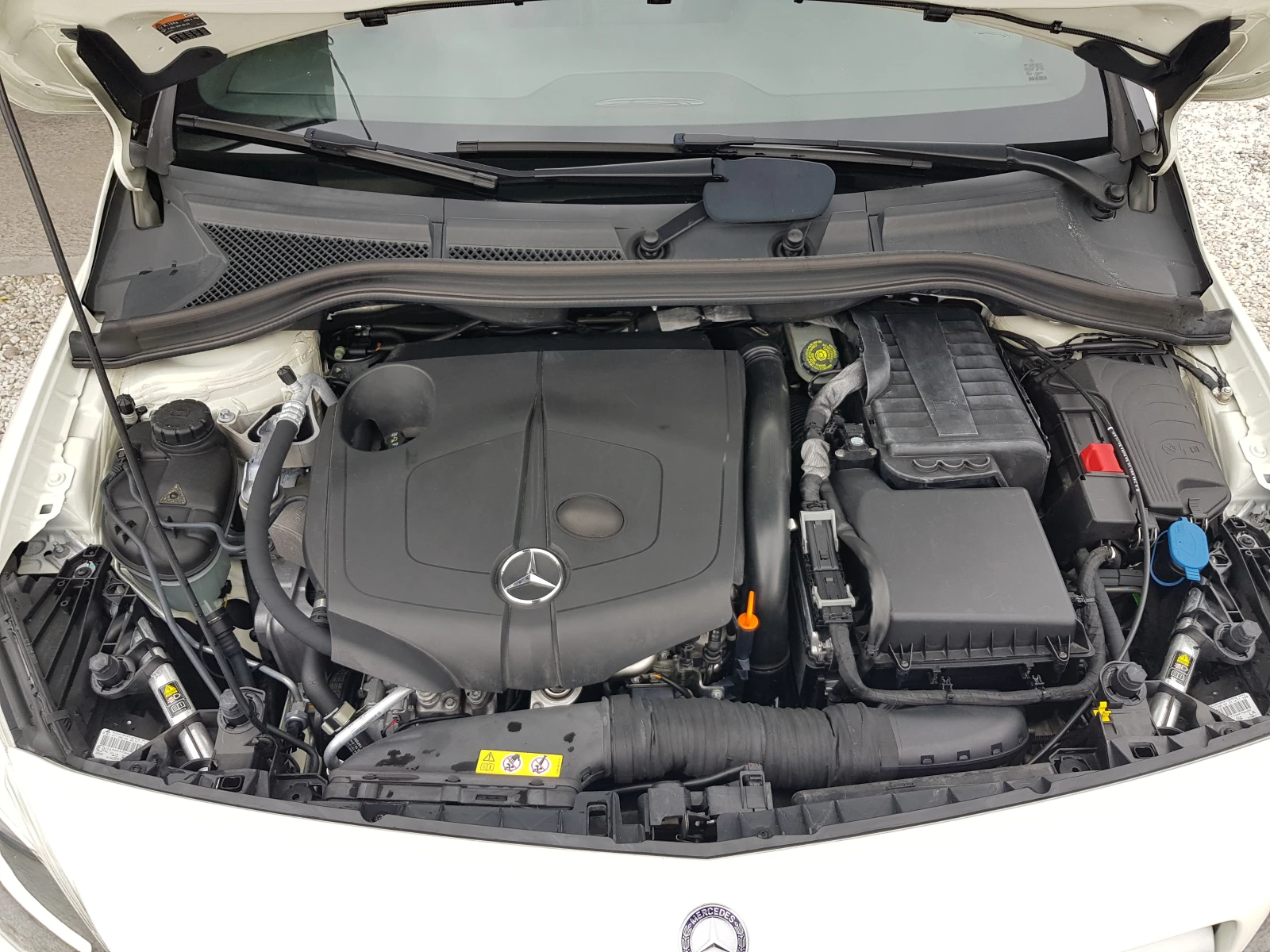 Mercedes-Benz B 200 CDI EURO 5B PREMIUM ПАНОРАМА ЛИЗИНГ, снимка 17 - Автомобили и джипове - 54043114