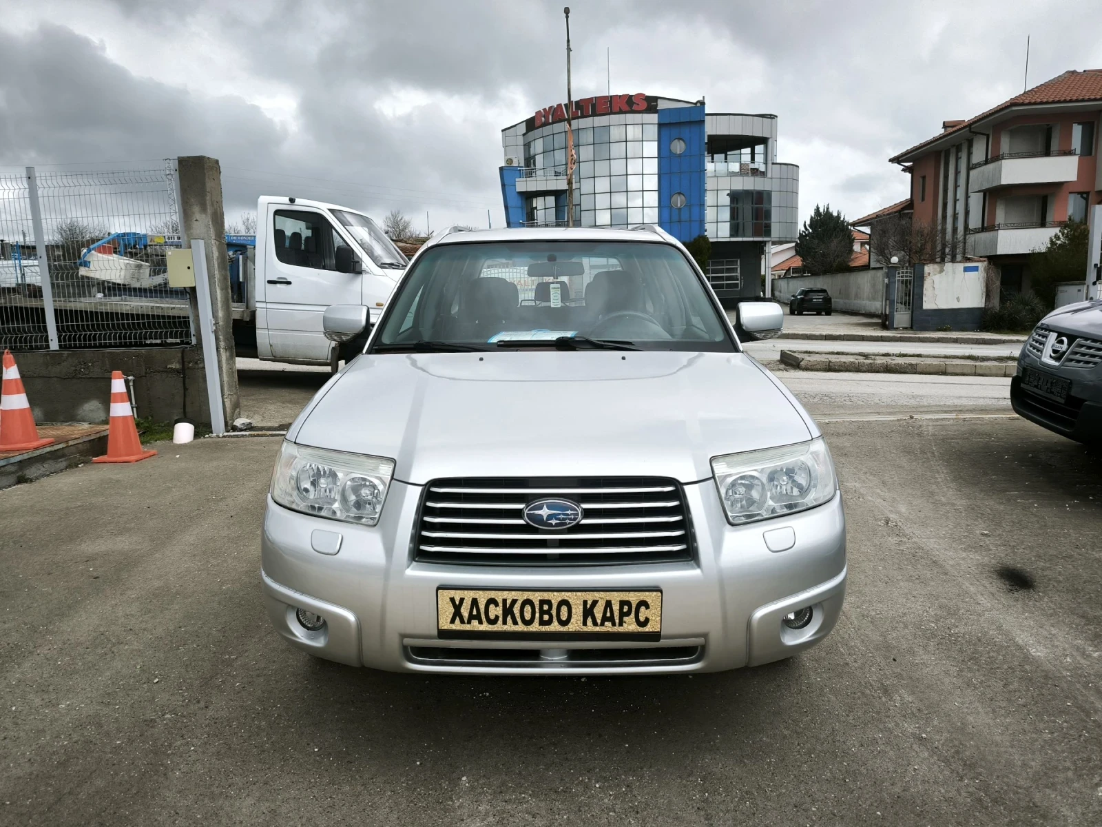 Subaru Forester 2.0i, снимка 2 - Автомобили и джипове - 54083080