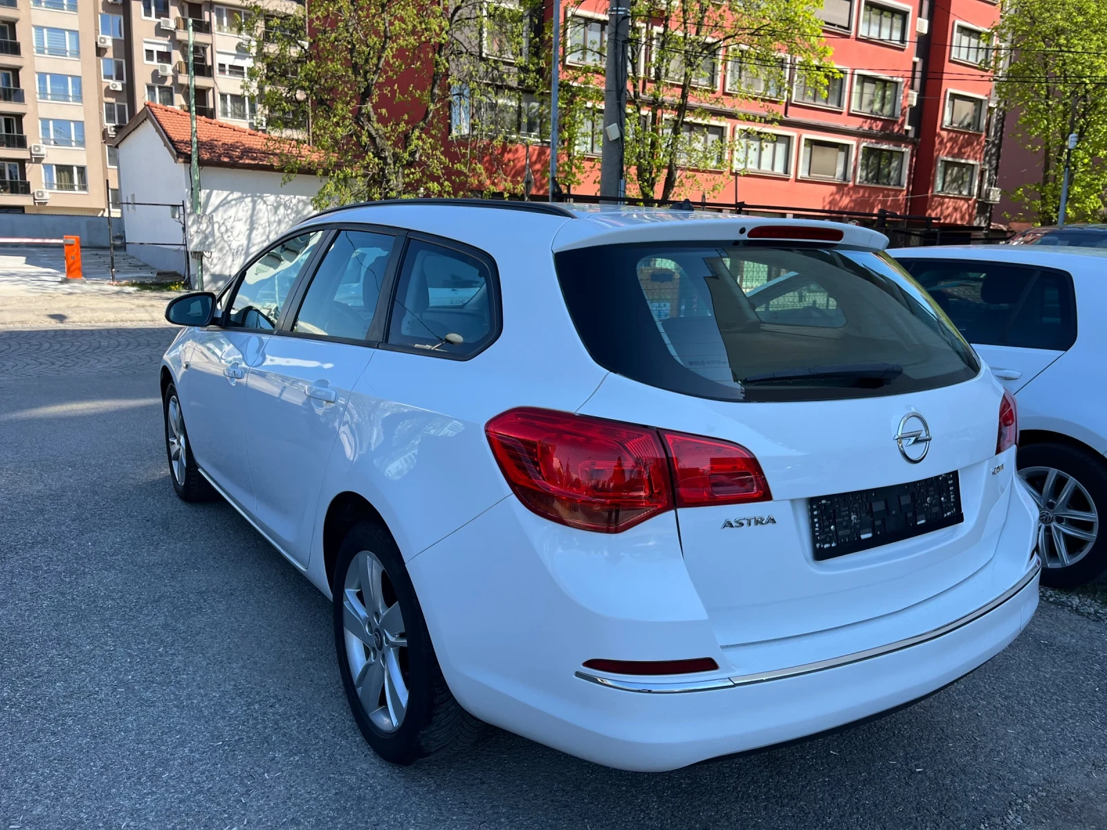 Opel Astra 1.7CDTI, снимка 4 - Автомобили и джипове - 54244227