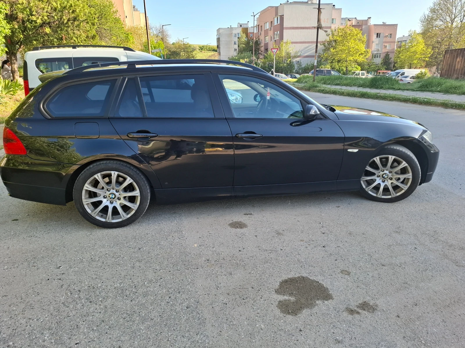 BMW 320 163 к.с. * кожа * навигация, снимка 10 - Автомобили и джипове - 54395310