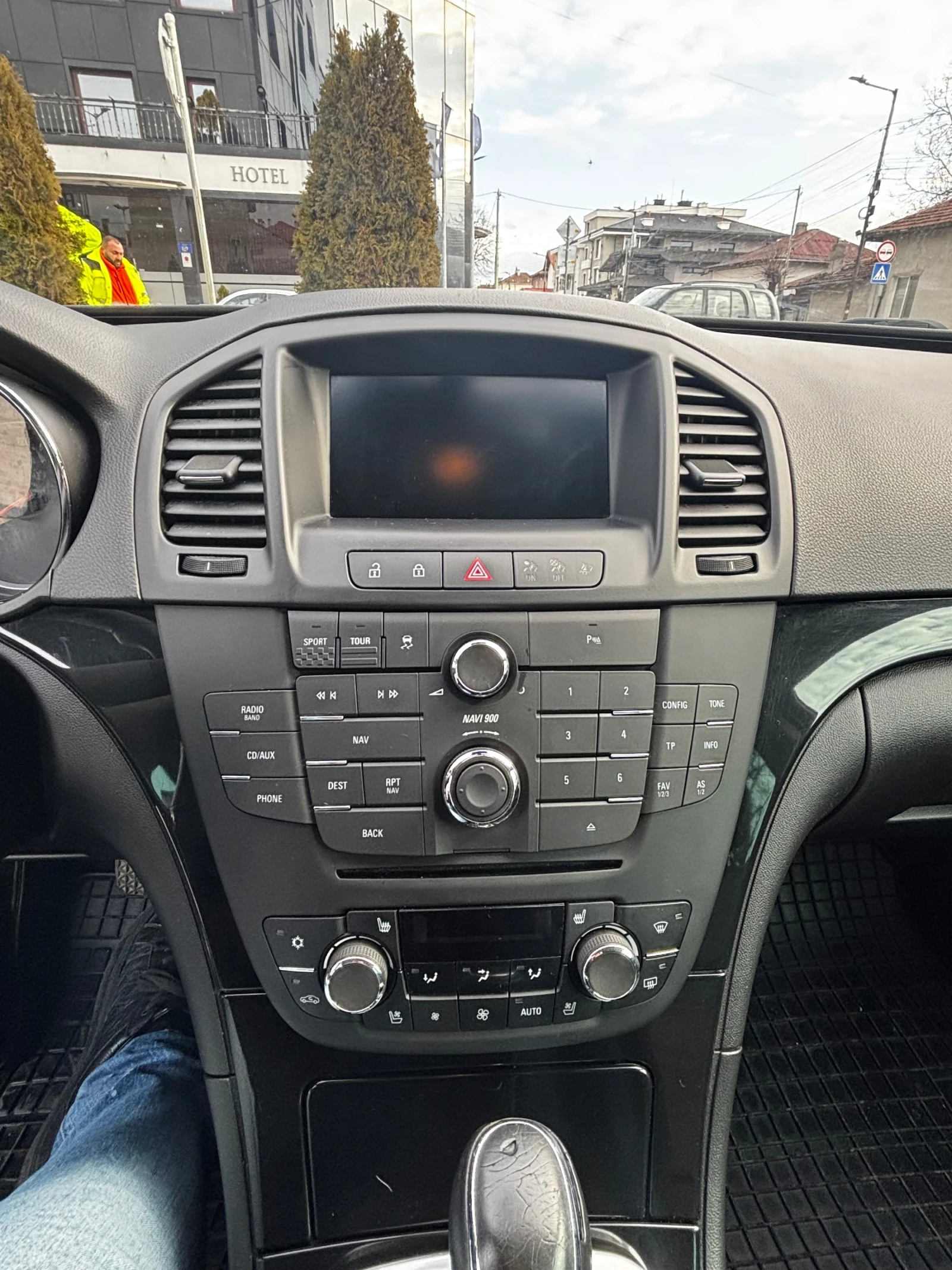 Opel Insignia, снимка 12 - Автомобили и джипове - 54621758