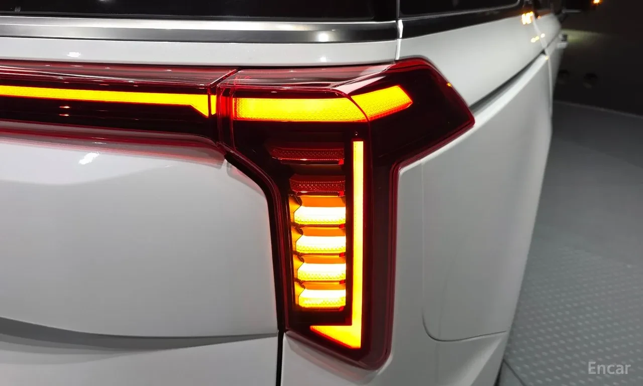 Kia Carnival SIGNATURE| 9 ����� | VIP SEATS| 360| VENT SEATS | Mobile.bg � ����������� 10