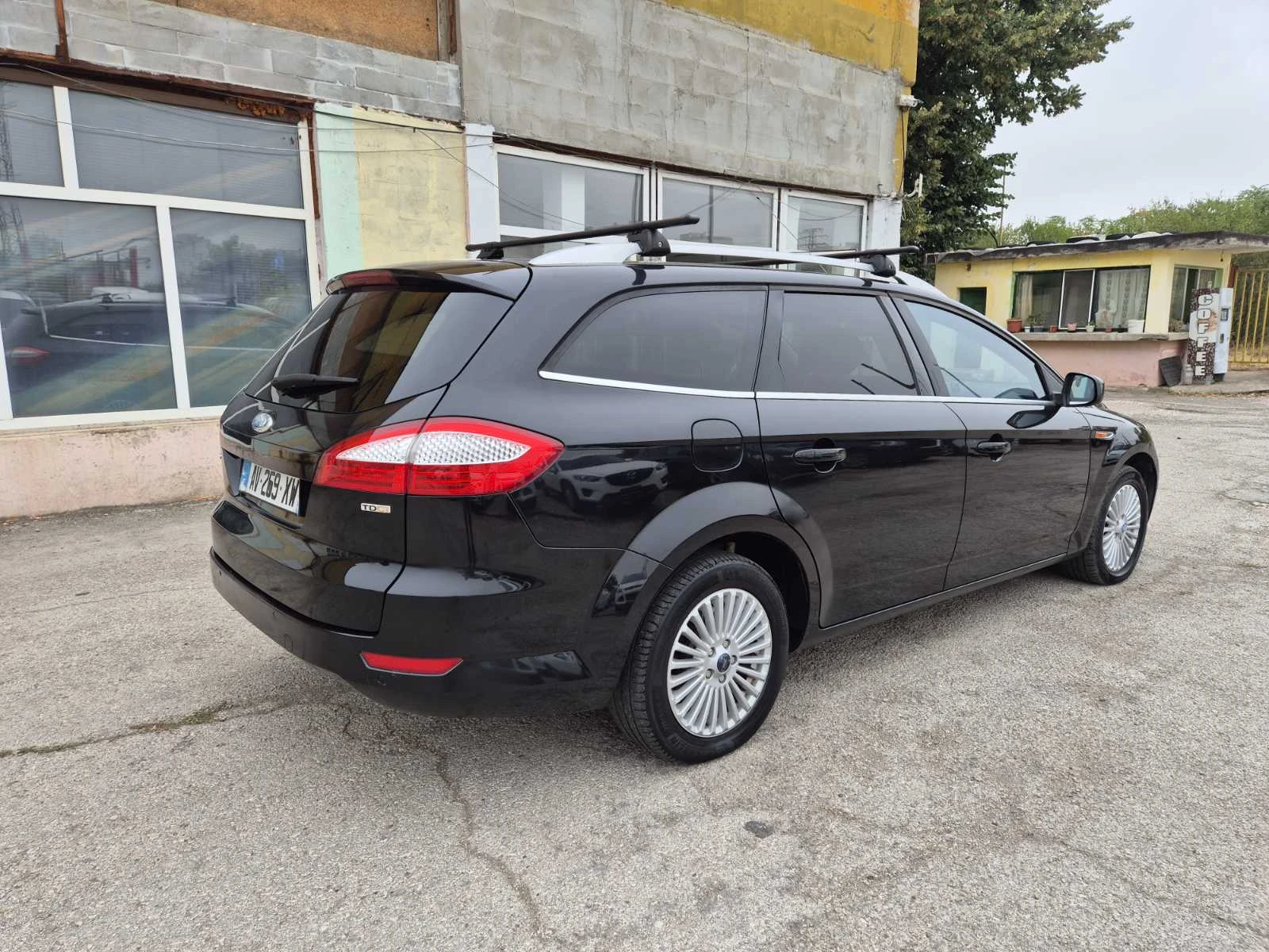Ford Mondeo 2.0TDCI DISTRONIC KEYLESS ITALY, снимка 8 - Автомобили и джипове - 55981818