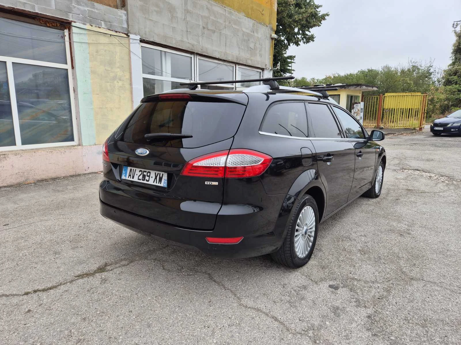 Ford Mondeo 2.0TDCI DISTRONIC KEYLESS ITALY, снимка 7 - Автомобили и джипове - 55981818