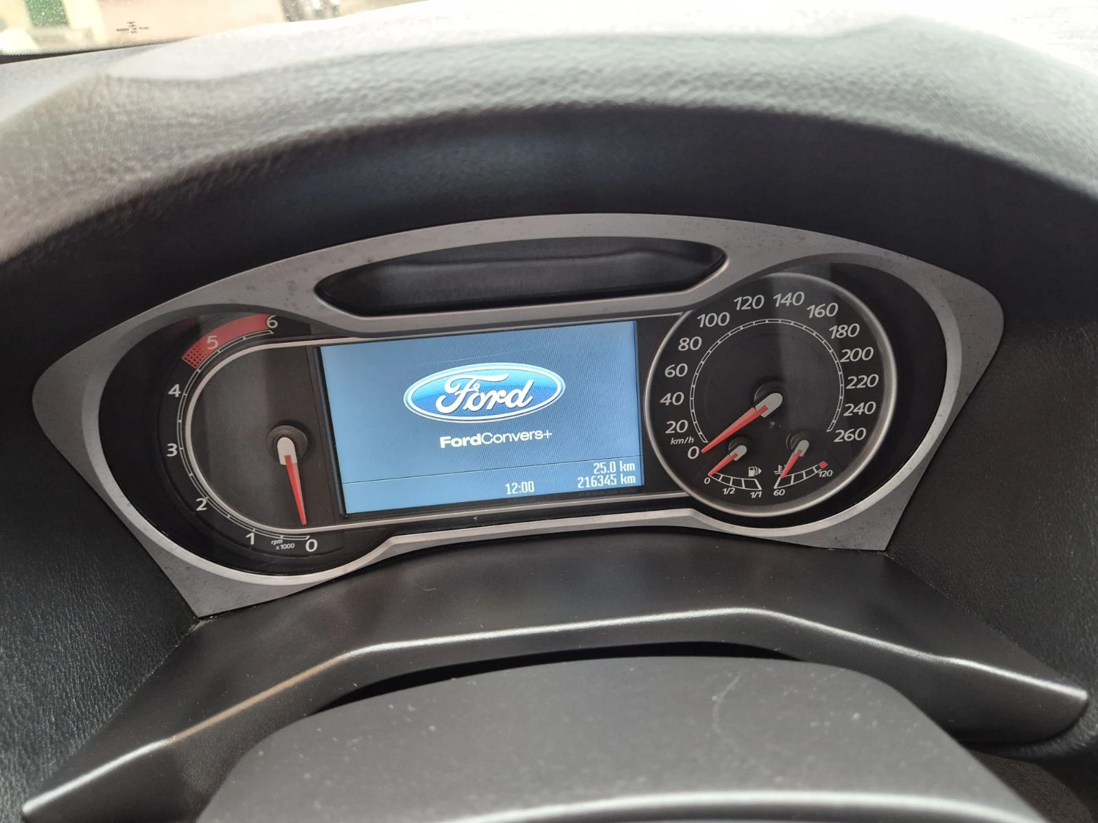Ford Mondeo 2.0TDCI DISTRONIC KEYLESS ITALY, снимка 17 - Автомобили и джипове - 55981818