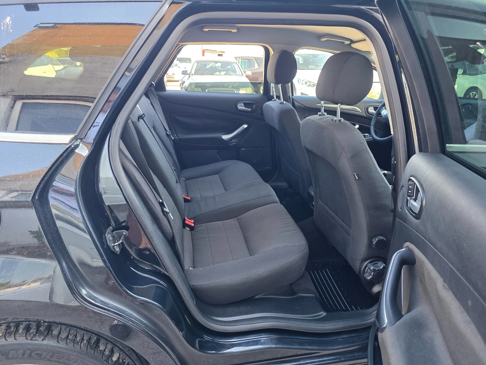 Ford Mondeo 2.0TDCI DISTRONIC KEYLESS ITALY, снимка 15 - Автомобили и джипове - 55981818