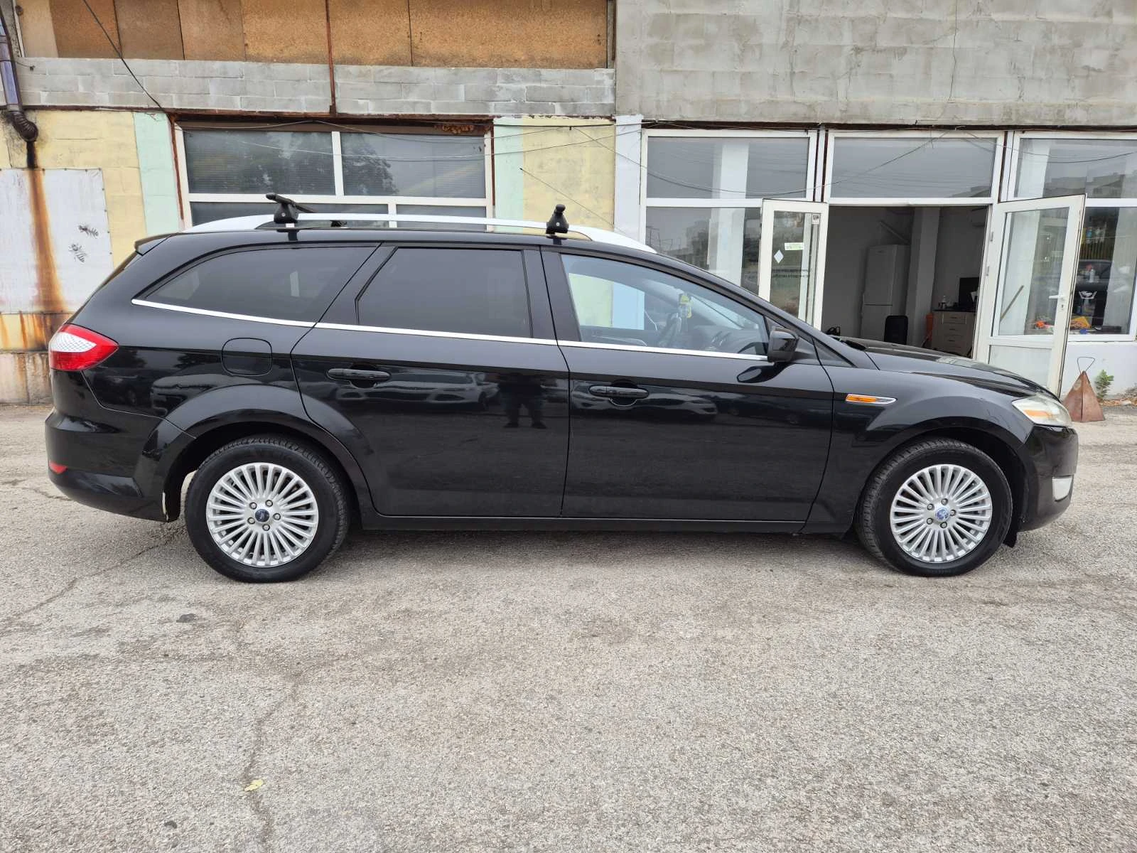 Ford Mondeo 2.0TDCI DISTRONIC KEYLESS ITALY, снимка 9 - Автомобили и джипове - 55981818