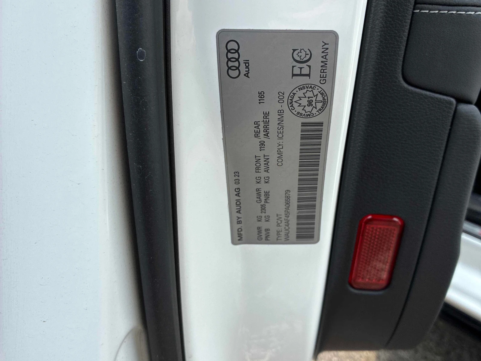 Audi S4 Technik / 360 / Distronic / B&O / Carfax / Масажи , снимка 11 - Автомобили и джипове - 55999425