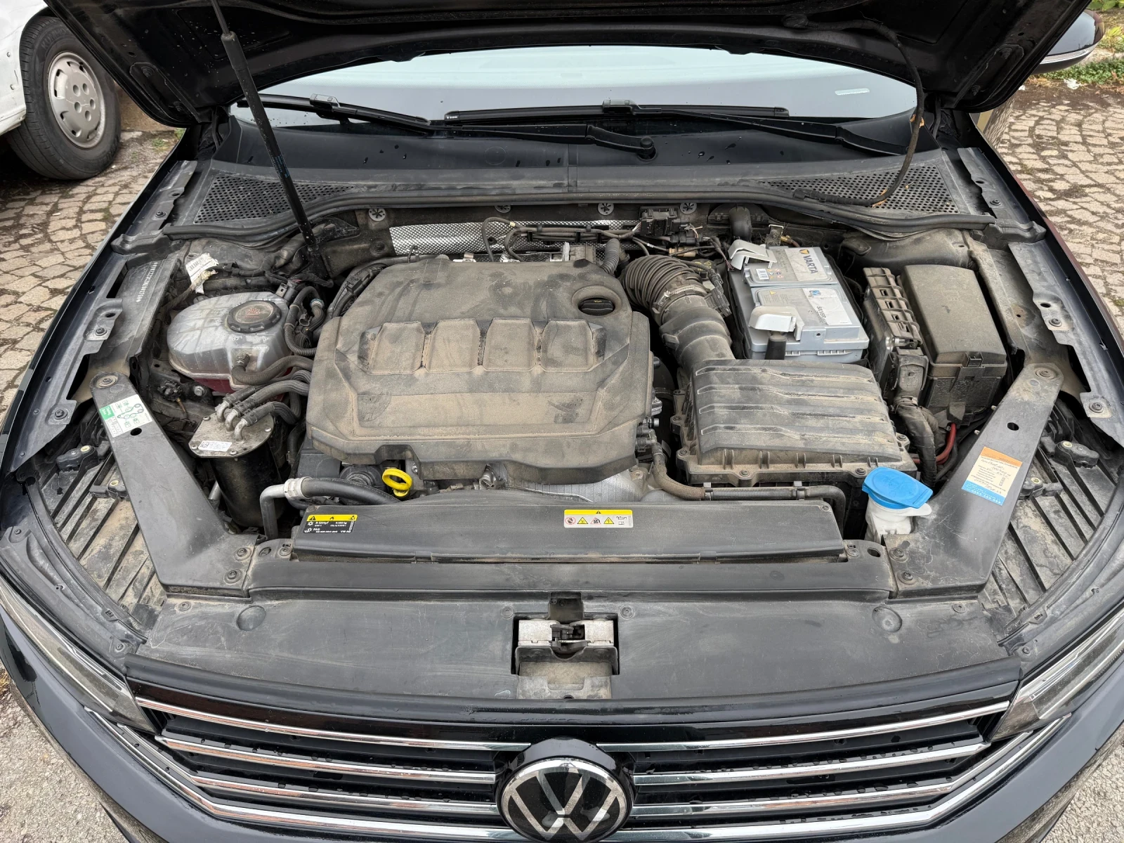 VW Passat b8.5 Business , снимка 5 - Автомобили и джипове - 56456798