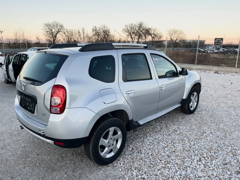 Dacia Duster, снимка 4 - Автомобили и джипове - 43483018