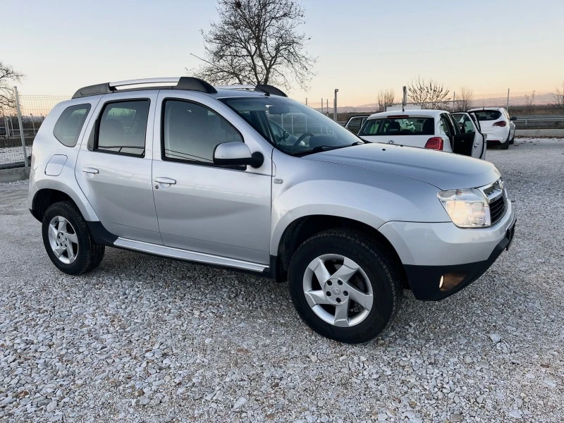 Dacia Duster, снимка 2 - Автомобили и джипове - 43483018