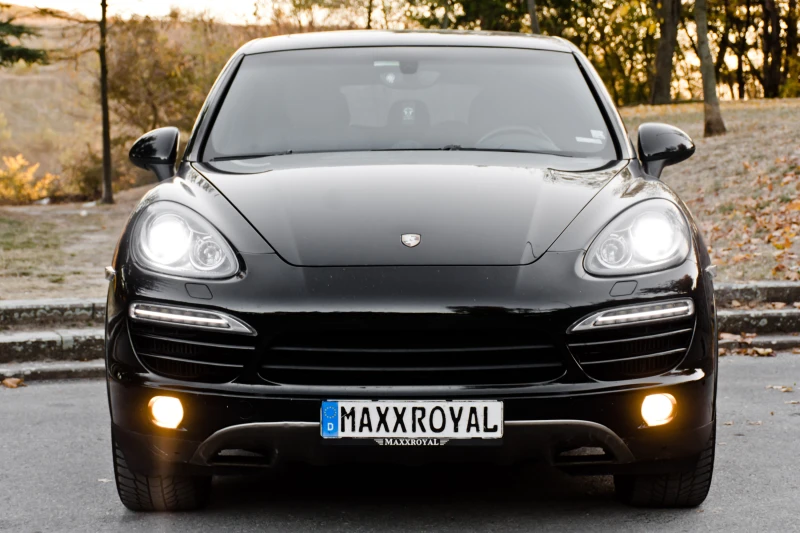 Porsche Cayenne 3.0D 245кс 8скорости, снимка 1 - Автомобили и джипове - 47877189