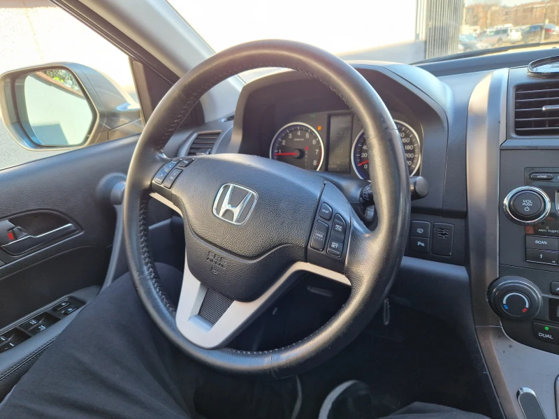 Honda Cr-v 2.0 4X4 ГАЗ EXECUTIVE УНИКАЛНА, снимка 12 - Автомобили и джипове - 49388808