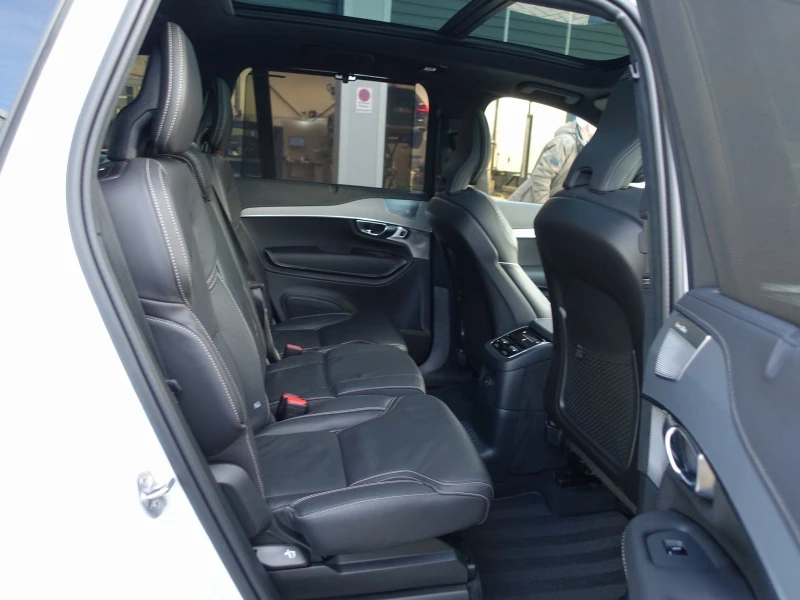 Volvo Xc90 T8* AWD* PANO* B&W* 360CAM* , снимка 15 - Автомобили и джипове - 50189311