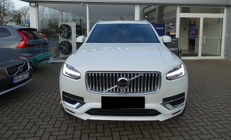 Volvo Xc90 T8* AWD* PANO* B&W* 360CAM* , снимка 2 - Автомобили и джипове - 50189311