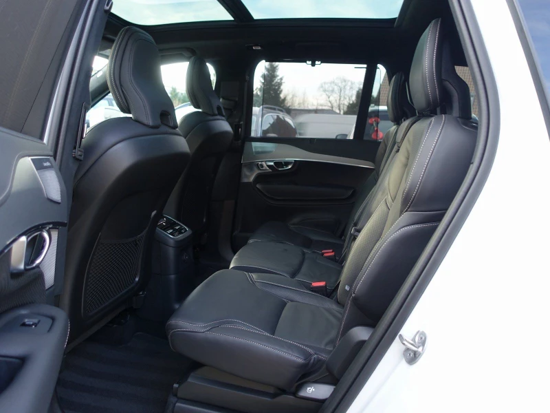 Volvo Xc90 T8* AWD* PANO* B&W* 360CAM* , снимка 14 - Автомобили и джипове - 50189311